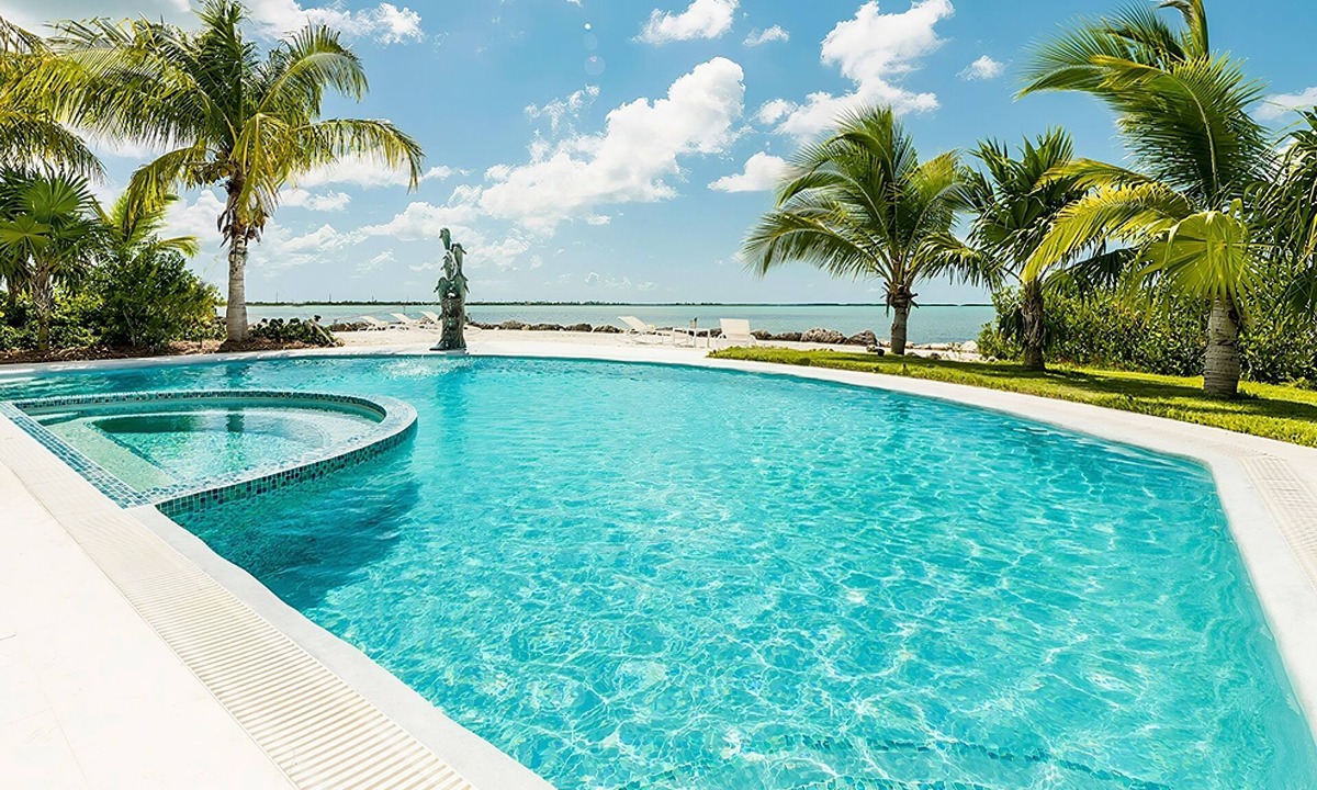 Sugarloaf Key House | Sublimely private luxury home with enveloping oceanfront views near Key West
