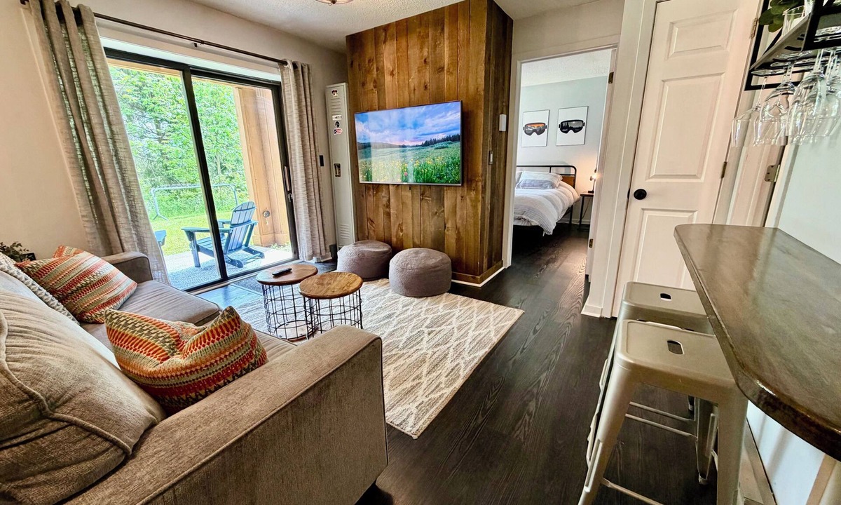 Great Valley Condo | Summer Adventure Condo - Golf, Hike & Explore