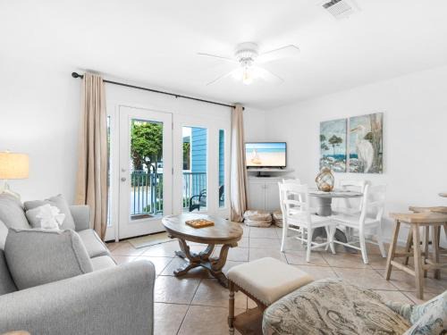 Miramar Beach Apartment | Summer Breeze Condominium 109 by Newman-Dailey