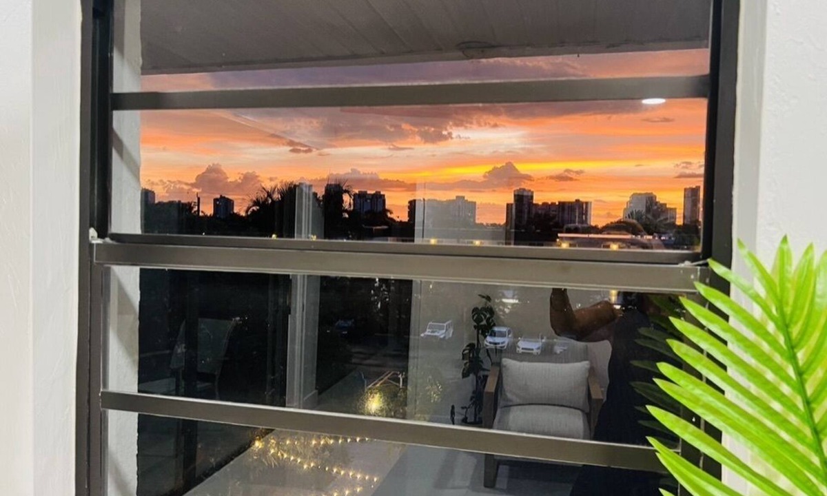 Park Shore Condo | Summer DISCOUNT Naples Park Shore Resort, Penthouse, On Site Restaurant