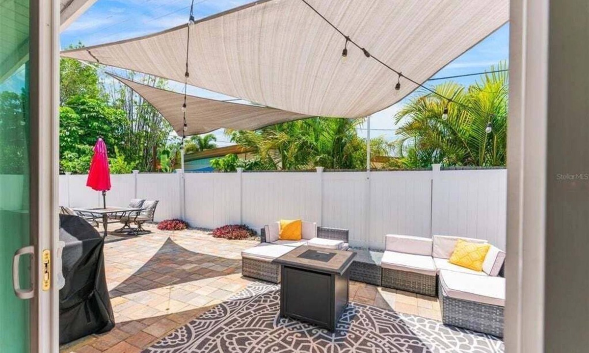 Sarasota House | Sun-Kissed Haven Quiet 3BR/2BA 20 Min to Beach