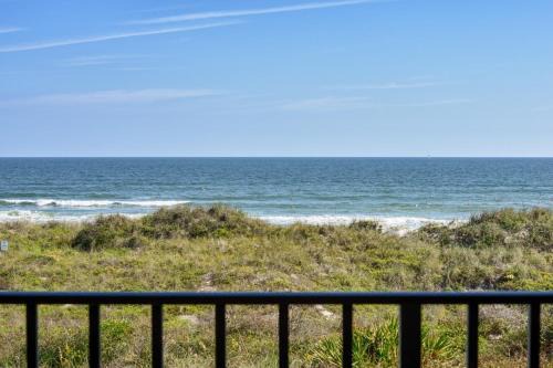 Crescent Beach Apartment | Sunny Side Up! - Direct OCEANFRONT Condo - End Unit - Crescent Beach, Saint Augustine Florida