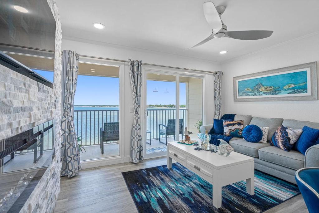 Rocky Point House | Sunset Paradise - Find yourself in Tampa