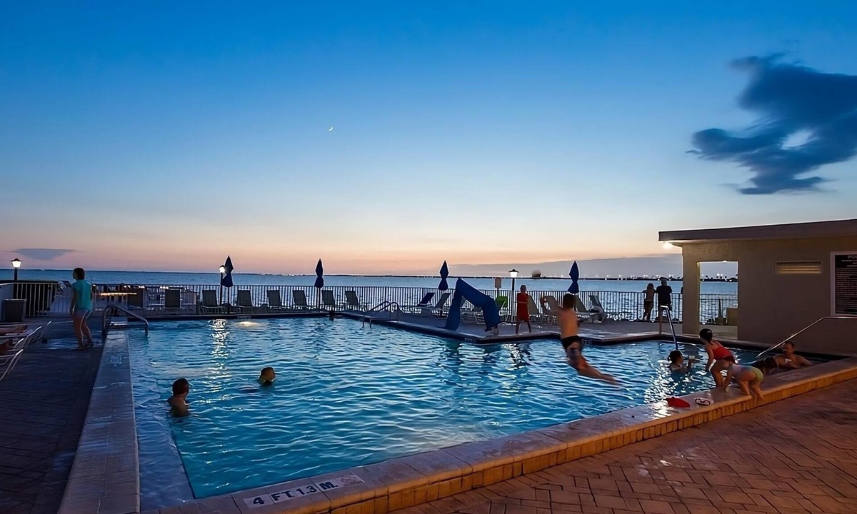 Rocky Point Hotel | Sunset Views from Your Private Balcony | Waterfront Tampa Bay Getaway