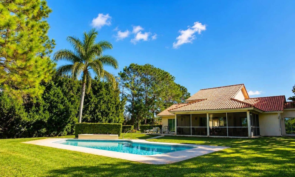 Clermont Villa | SWISS 24 - Lake Stephanie