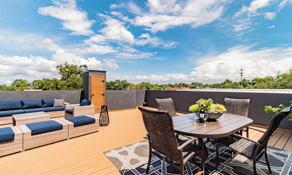 Tampa Heights House | Tampa's LuxuryVIP Rooftop Townhome