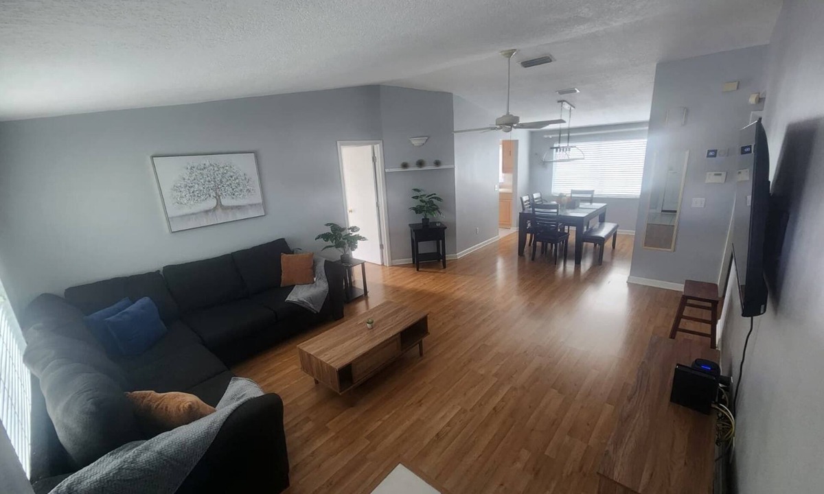 Timberlane Woodlake House | Tampa Travel Hub - TPA Airport tranquility