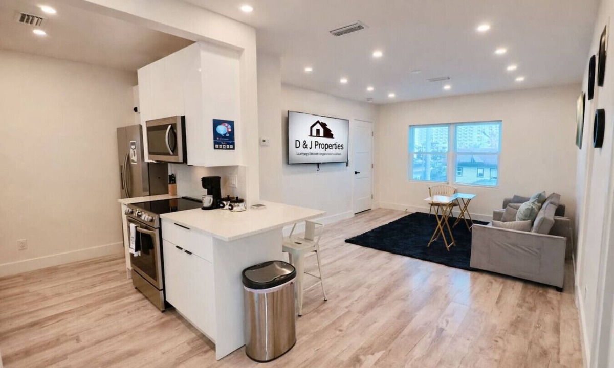 East Daytona Apartment | The Daytona Triple (Epic Stay)