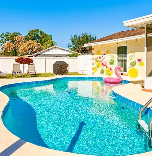 Featherock House | The Flamingo*4bed*pool*jacuzzi*foosball
