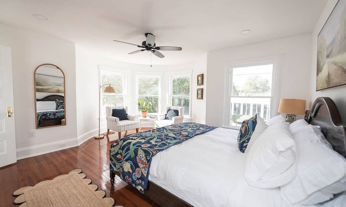 Cocoa Bed & Breakfast | The Parrish Grove Inn