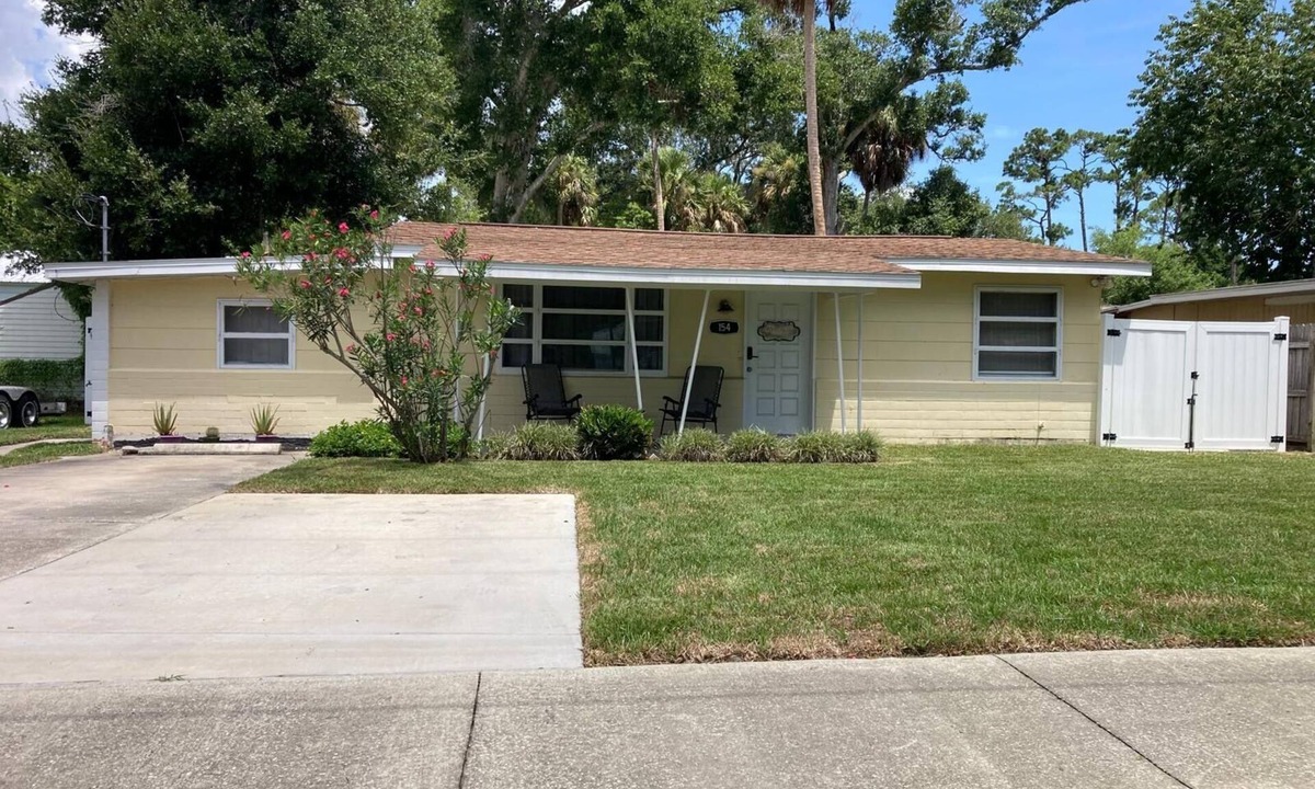 Elizabeth Mcbrides Raulersons House | The Selah House: Your Charming Home Away From Home Near Riverwalk & Beaches