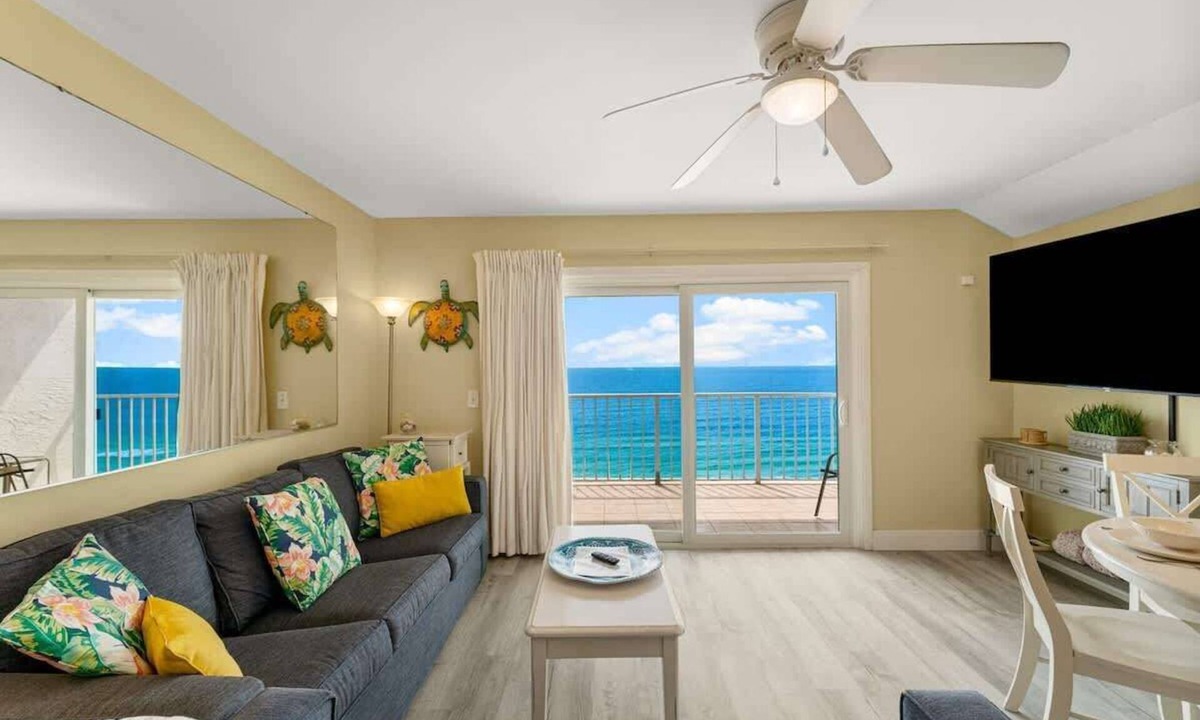 Panama City Beach Condo | The Summit 1116 - Beautiful Ocean Front Condo