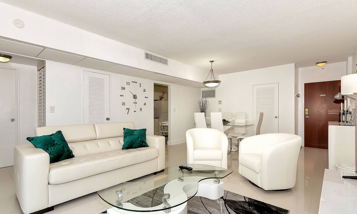 Hollywood South Central Beach Condo | TIDES on Hollywood - Ocean Front Condo