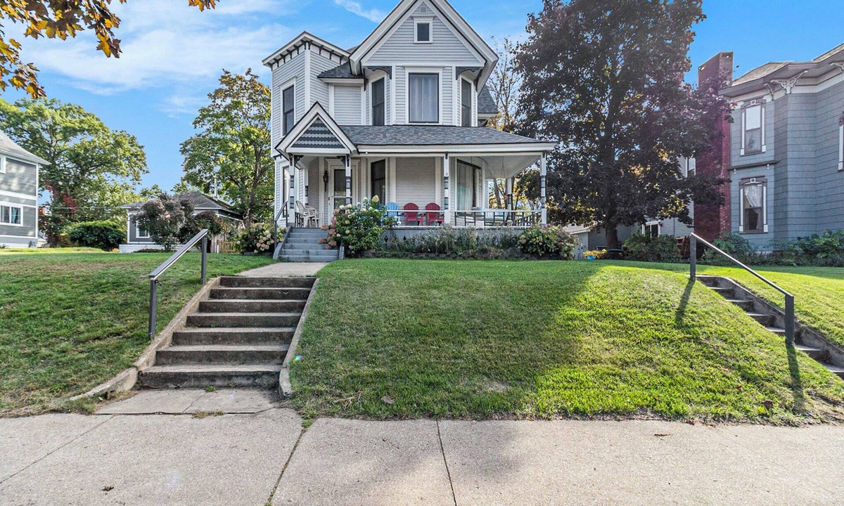 Ludington House | Timeless Memories - Victorian home located in the heart of Ludington