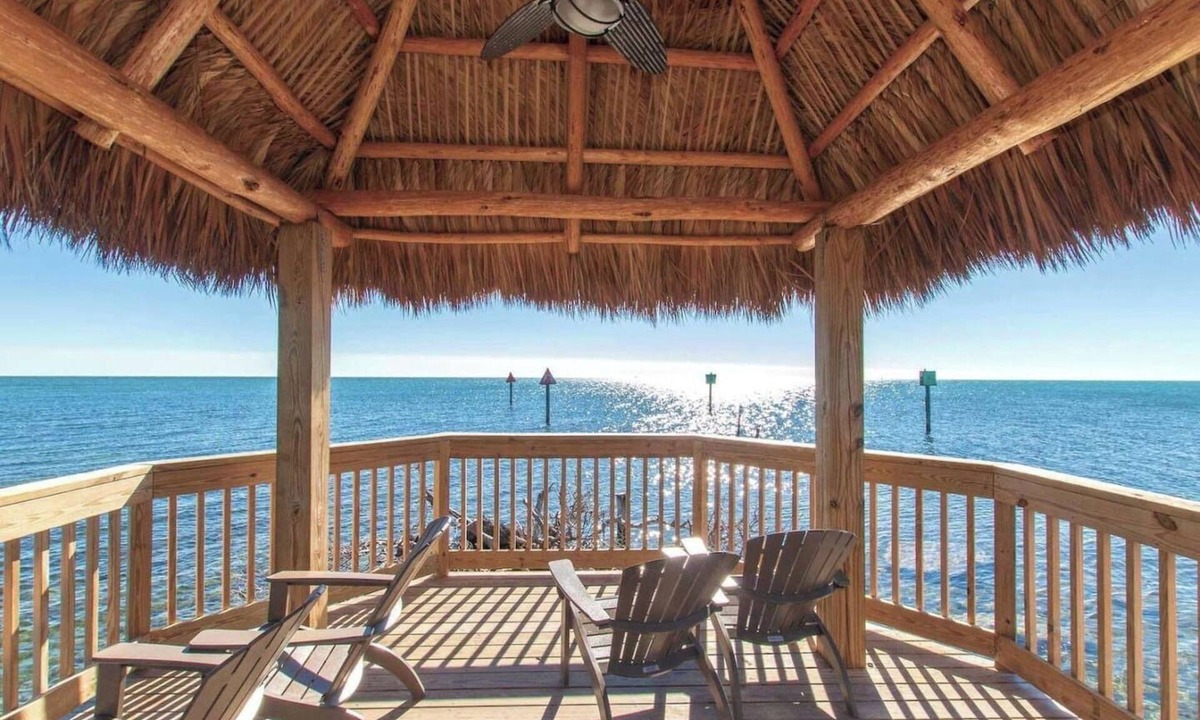 Tavernier Condo | Toes in the Sand - 2 Bedroom Condo Sleeps 4