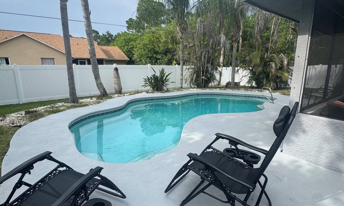Palm Bay House | Tropical Oasis, 3 Bedroom house with pool.