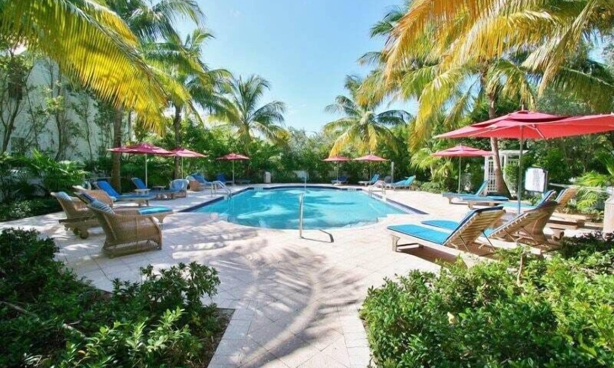 Marathon House | Tropical Retreat at Coral Lagoon~ Waterfront Villa w Pool!