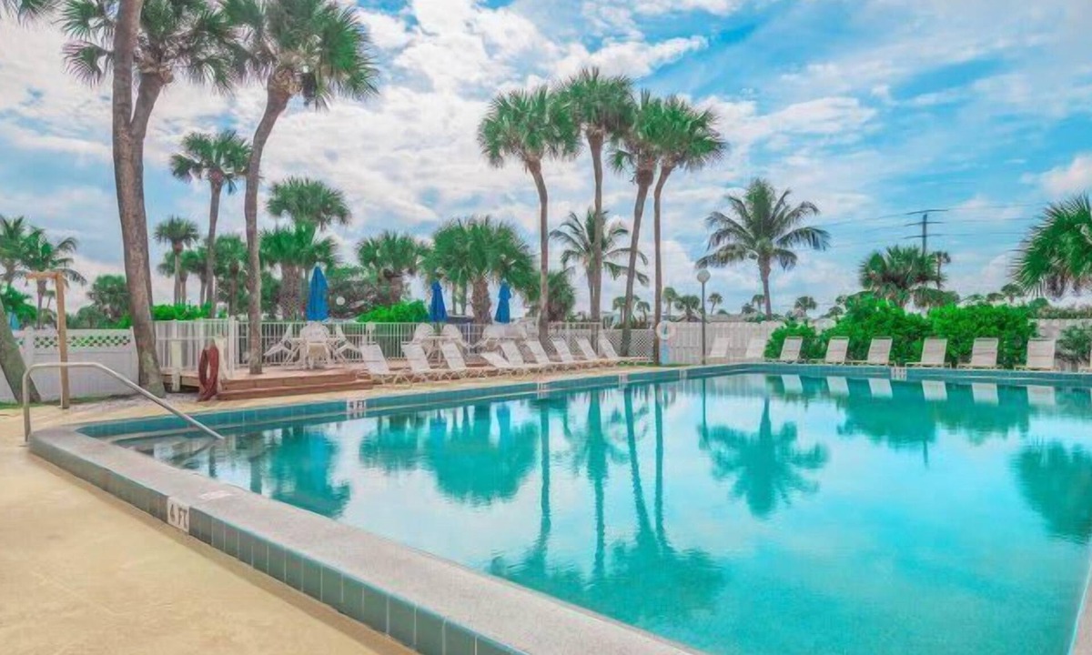 Hutchinson Island South Apartment | Turtle Reef Club - 3BR