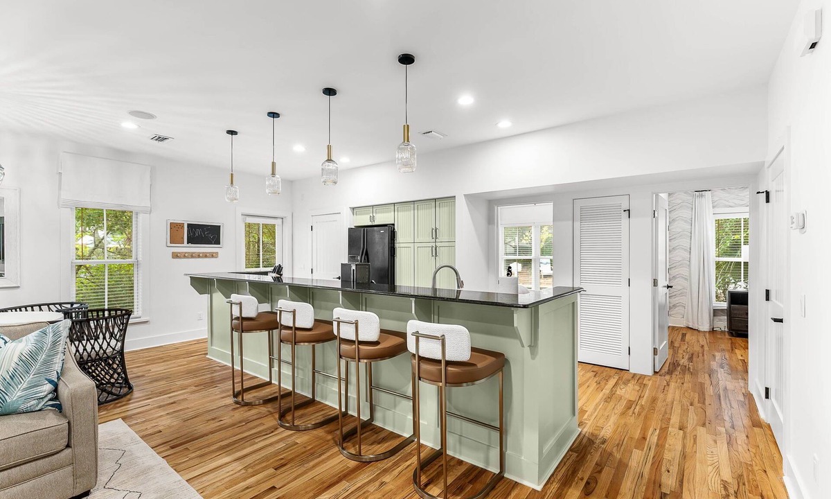 Seacrest Cottage | Updated 3 bedroom Cottages on 30A near Rosemary Beach