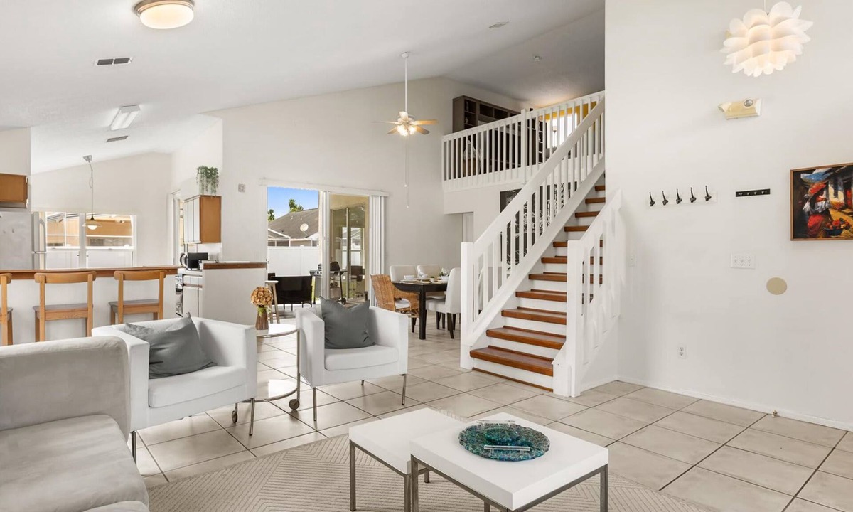 Chatham Park House | Upstay 3BR Family-friendly Stylish Retreat w Patio
