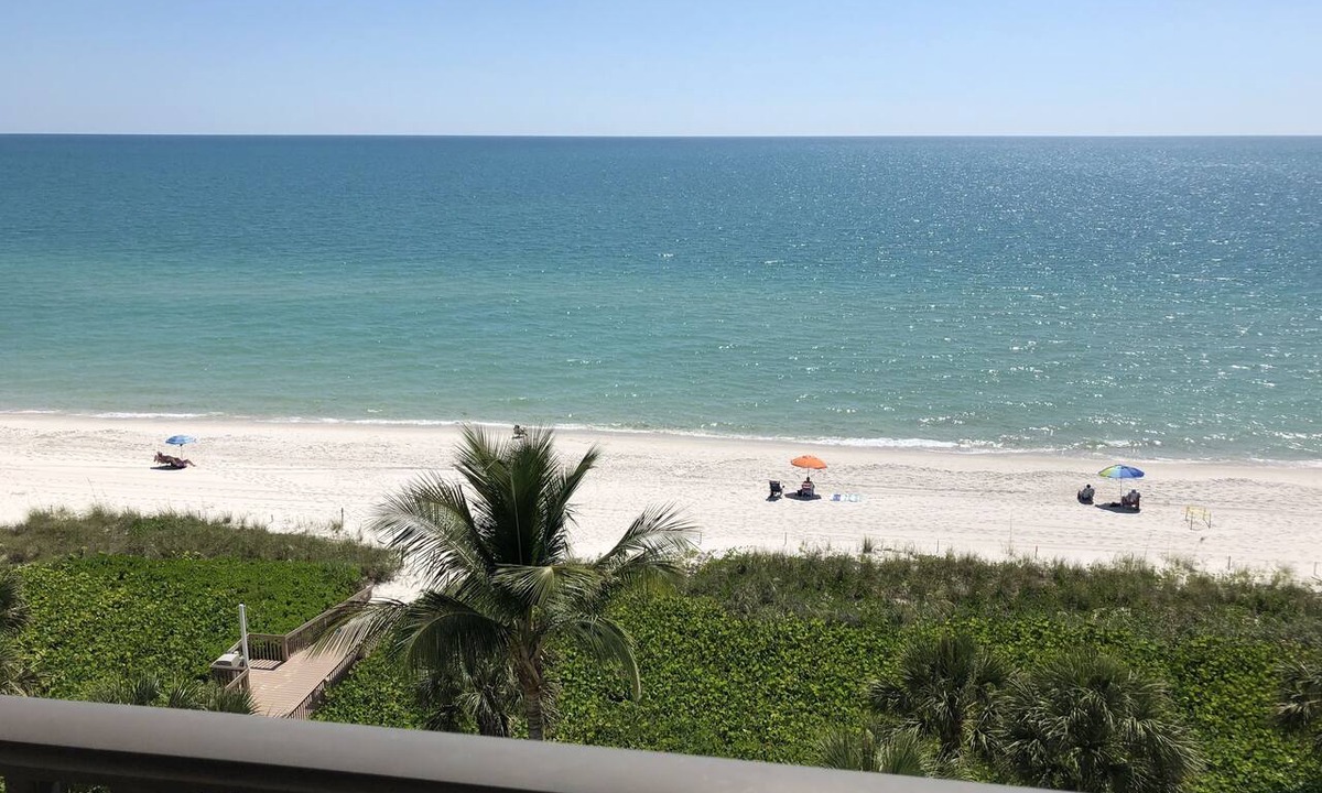 Vanderbilt Beach Condo | VANDERBILT BEACH- BEACHFRONT 2 BEDROOM, 2 BATHROOM CONDO.SIMPLEY GORGEOUS!