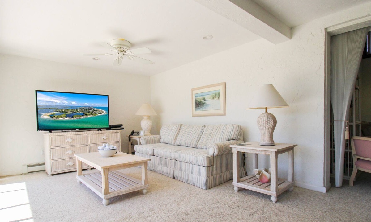 Trailer Estates Villa | Villa near IMG, Sun Splash