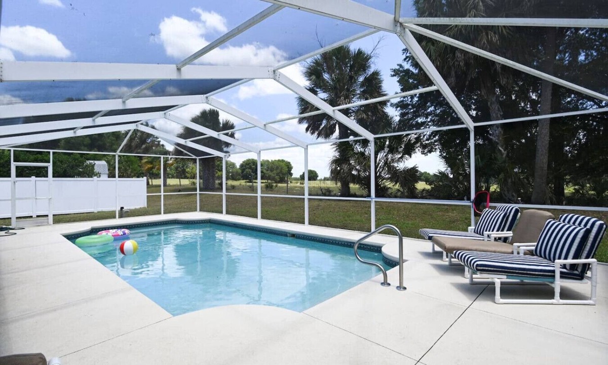 Inverness House | Villa S&G: Spacious 5 bedroom, family vacations