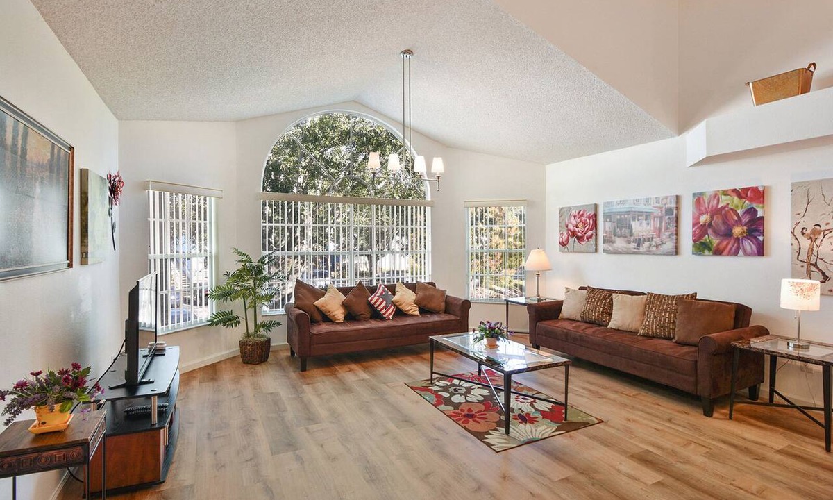 Kissimmee Condo | Villas at Somerset, 2nd (top) floor condo, community pool, clubhouse, Wi-Fi