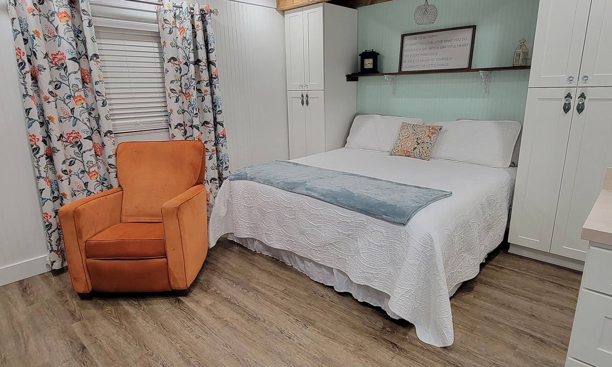 Wildwood Apartment | Vintage Charm on Peaceful Mini Farm - Pet Friendly