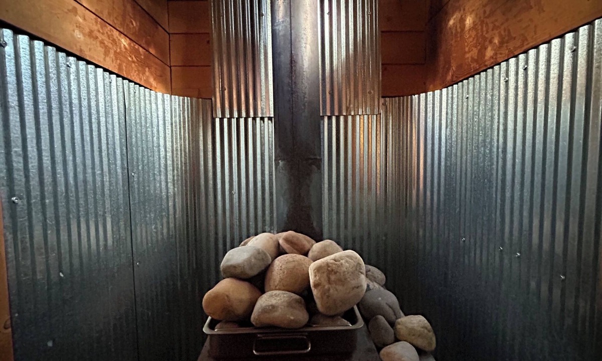 Grayling House | Wakeley Bridge Sauna Retreat. Walk to Au Sable River Access