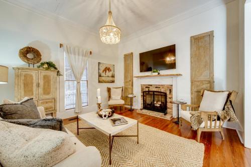 Thomasville House | Walk to Broad St! Family Home in Historic District
