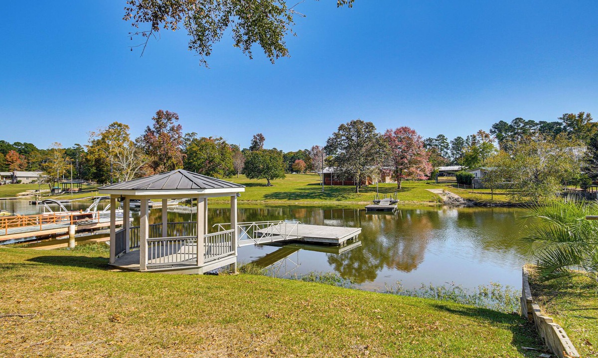 Hollands Landing House | Walk to Marina! Prosperity Home w/Screened Porch