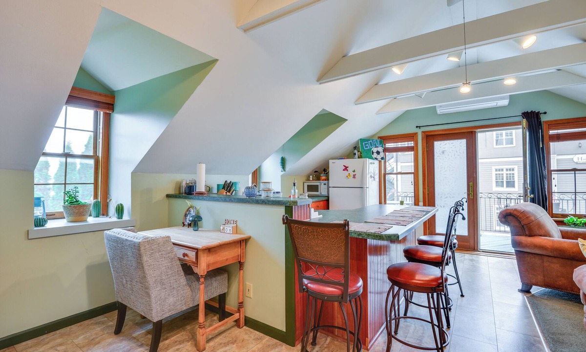 Town of Hounsfield Apartment | Walk to Marina: Dog-Friendly Lake Ontario Studio