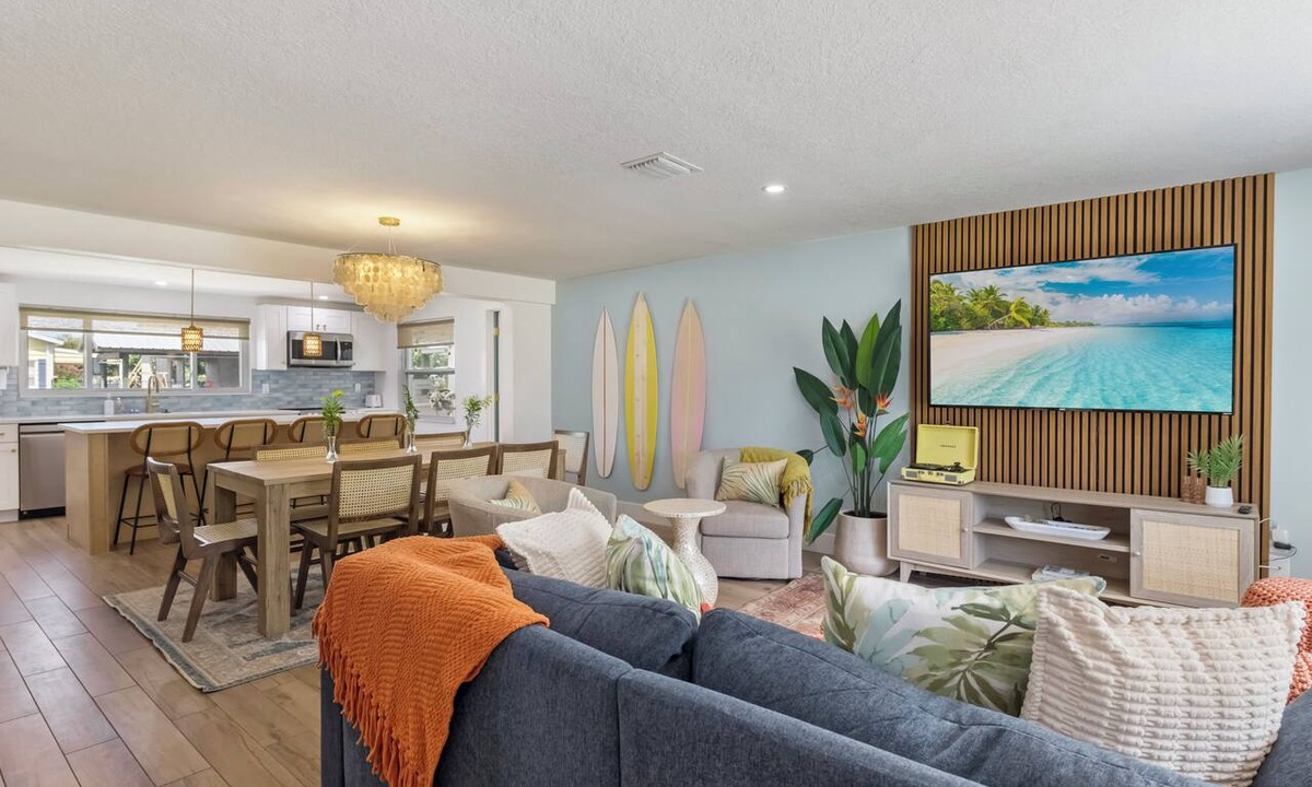 Ruskin House | Waterfront Dock + Gulf Access + Mini Golf + GameRm