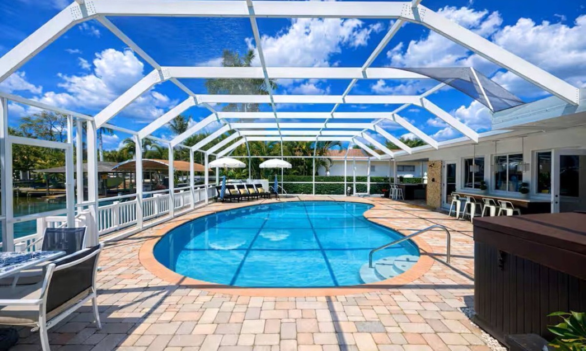 Tampa House | Waterfront Oasis Sauna/Pool/Hot tub/5 min to TPA