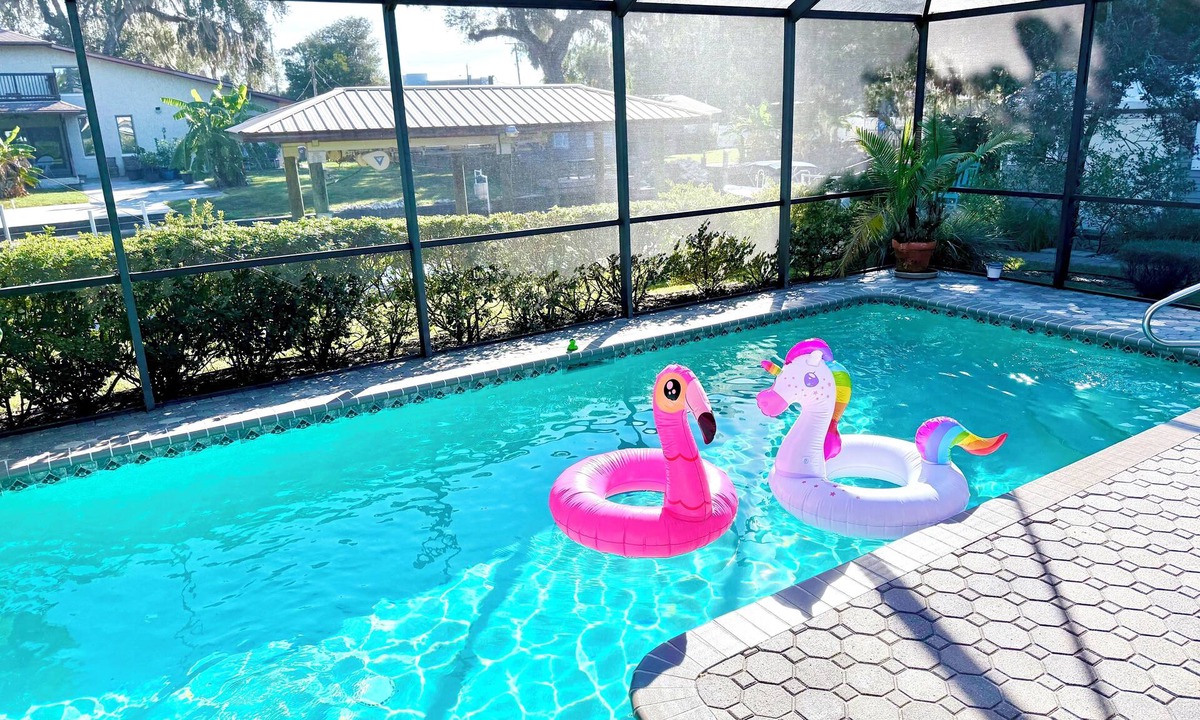Crystal River House | Waterfront Retreat! Heated Pool, Kayaks, Fishing, Boat Lift, Dogs, Manatees