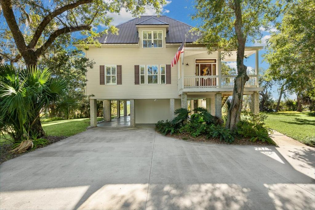 Meridian House | Waterfront Vacation Rental in Darien, GA - Private Hot Tub & Dock