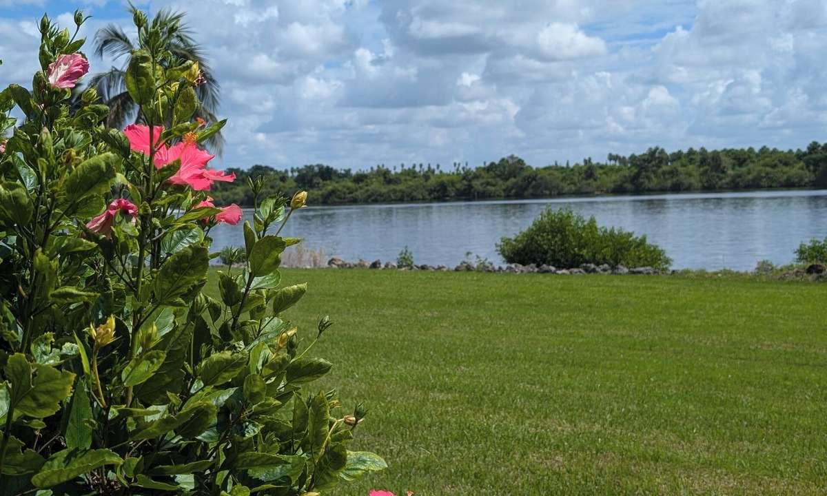 North Fort Myers Condo | Waterfront views! Pool, Boat Dock, Tennis, Billiards & MORE. 90-day Minimum Stay