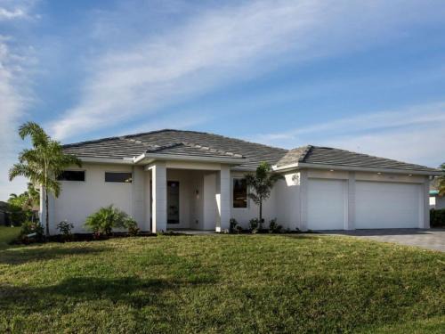 Fort Myers Villa | Weiss Comfortable holiday residence