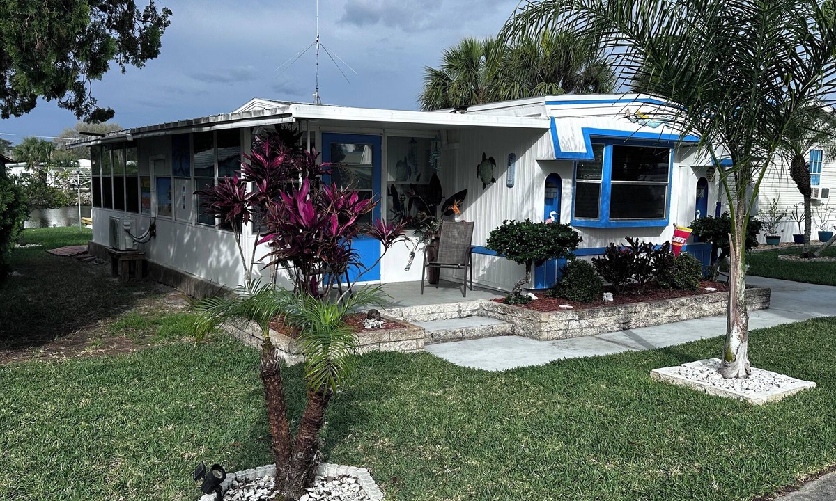 Port Orange House | Welcome to our Beach House ! We have recently totally renovated and refreshed.