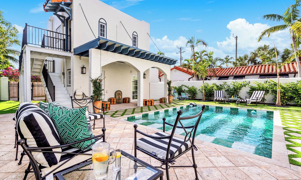 Old Northwood House | West Palm Beach Escape, Moroccan Style, Aug Deal