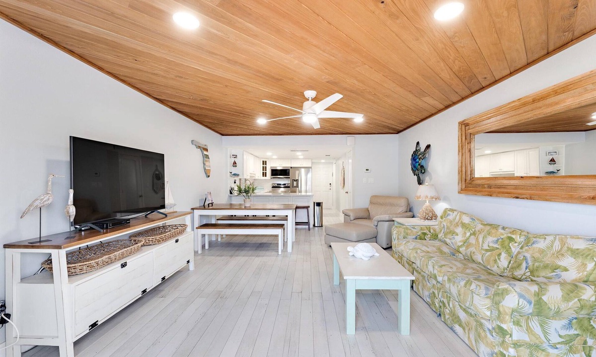 New Smyrna Beach Condo | Win-San A214 Ocean View 2/2 Fully Renovated Unit! Steps to Flagler Avenue!