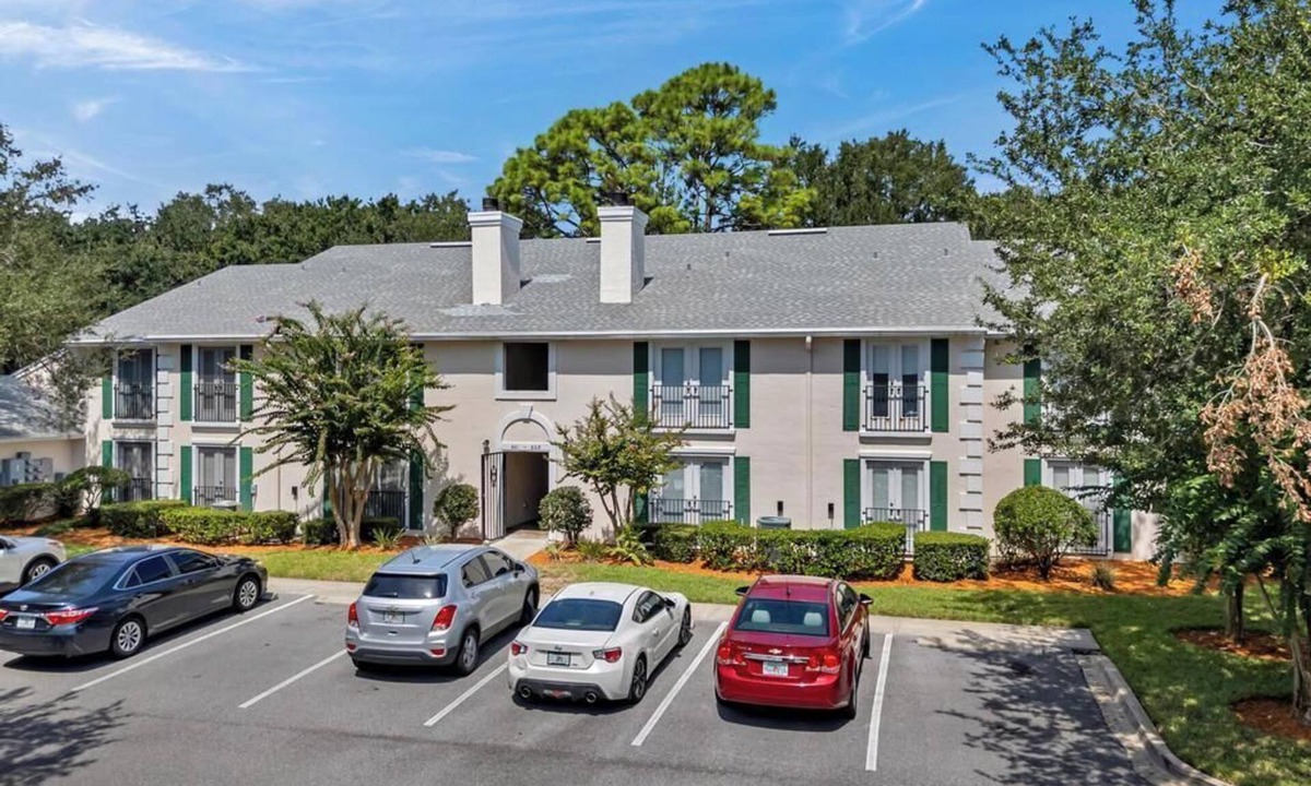 Southside Condo | Windsor Wonders - Calm 2BR condo near Mayo