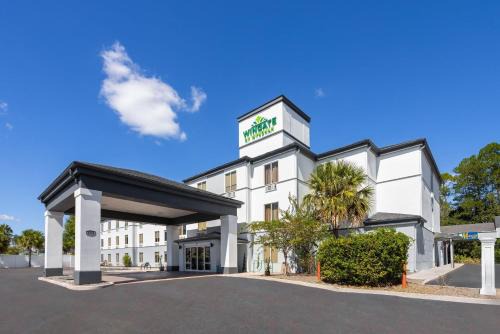Kingsland Hotel | Wingate by Wyndham Kings Bay Naval Base I-95