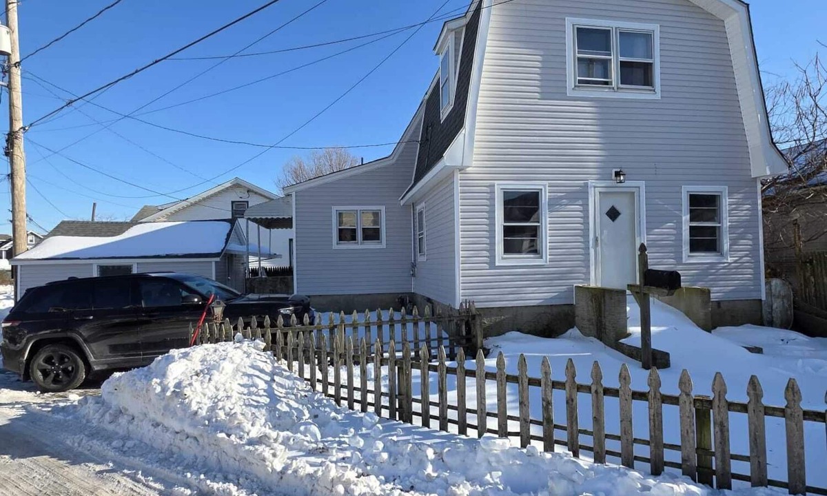 Alden Manor House | Wonderful 4-bedroom house 15 minutes from JFK