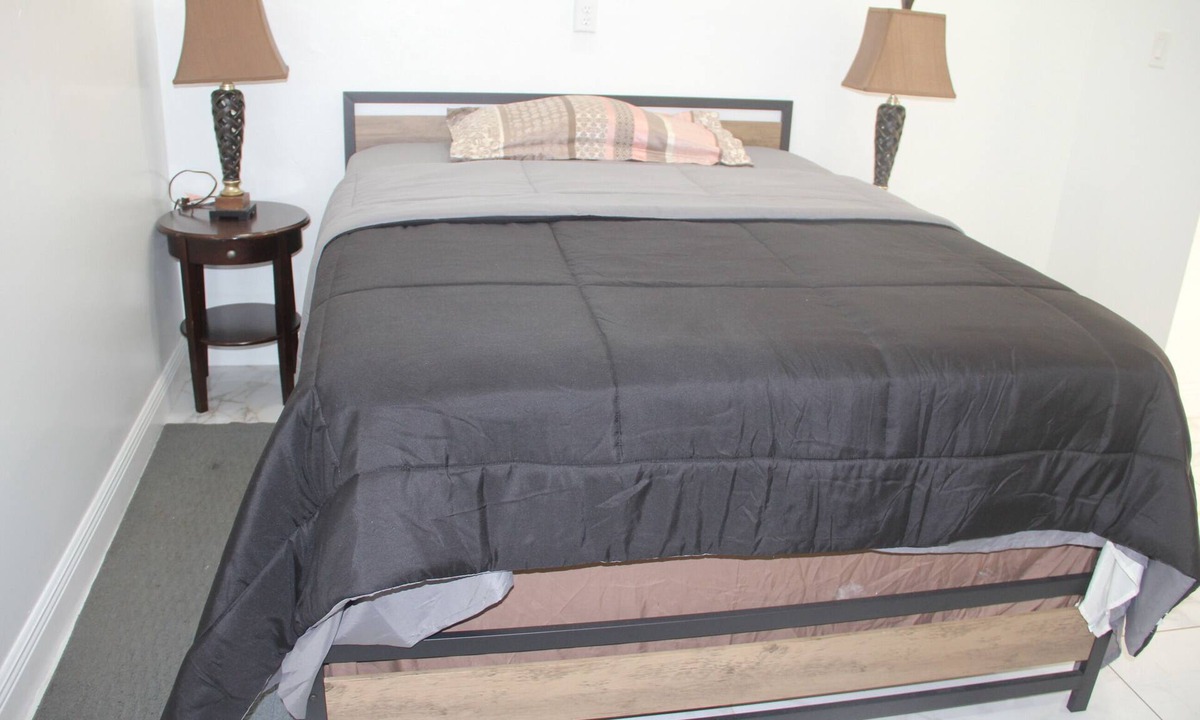 Miramar Apartment | Wonderful studio with AC in charming Miramar