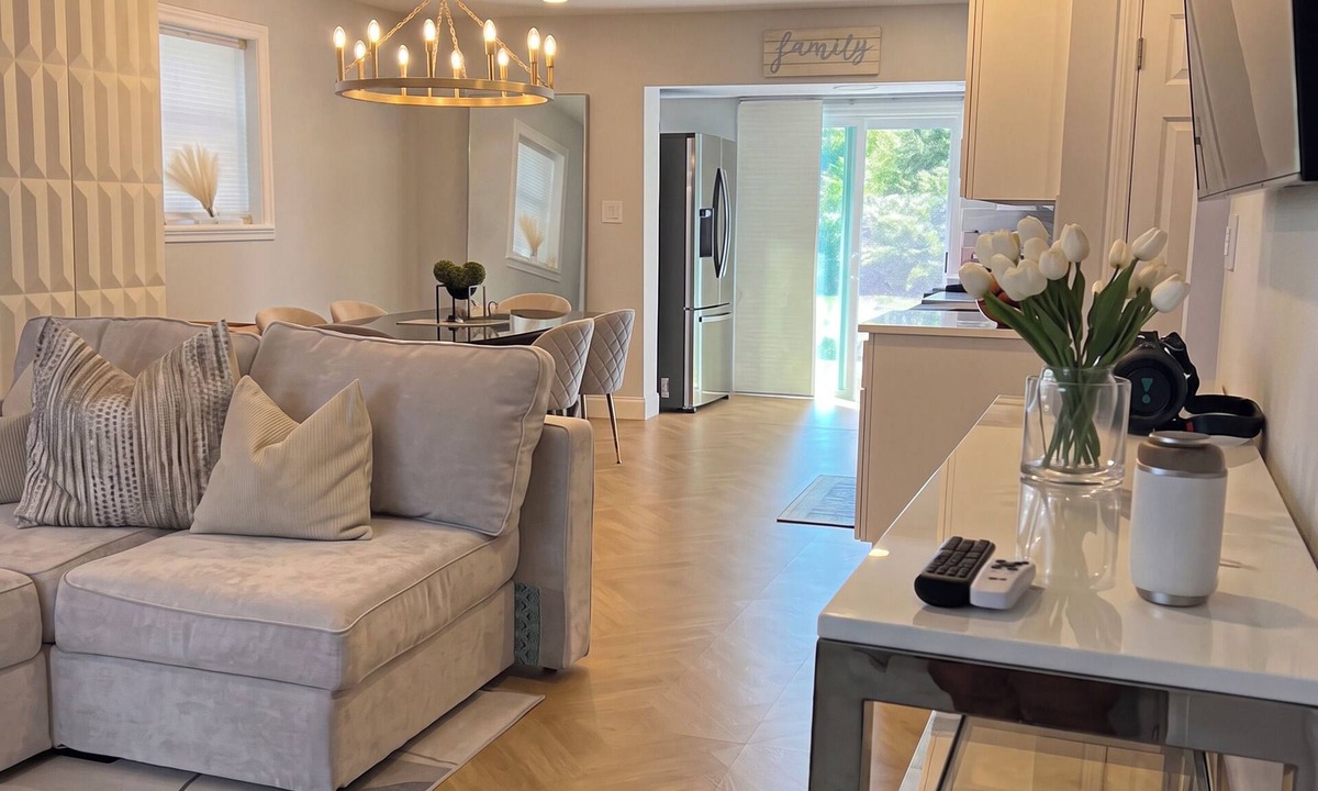 Wallington House | World Cup Gem: Big Yard, Minutes to MetLife/NYC
