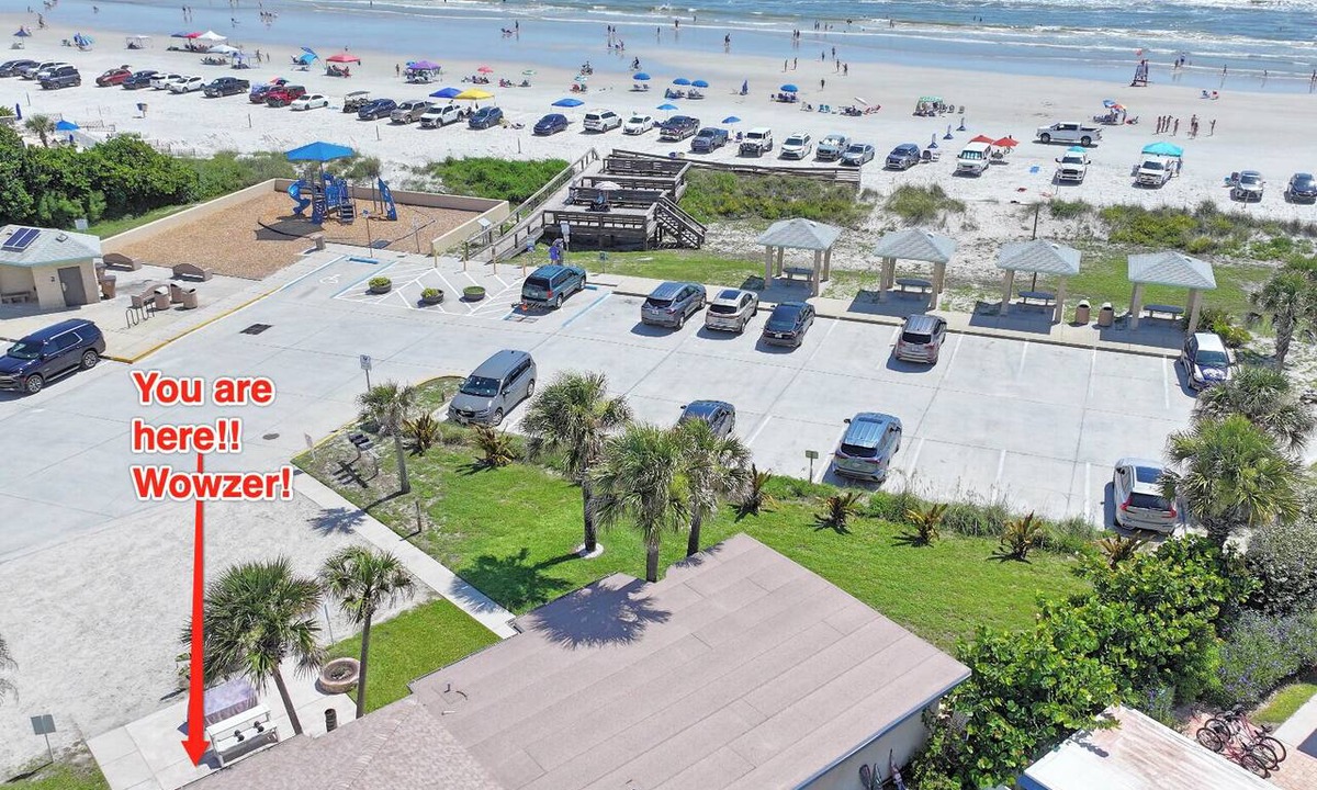 New Smyrna Beach Apartment | Wowzer! Beach & Flagler Ave Fun!