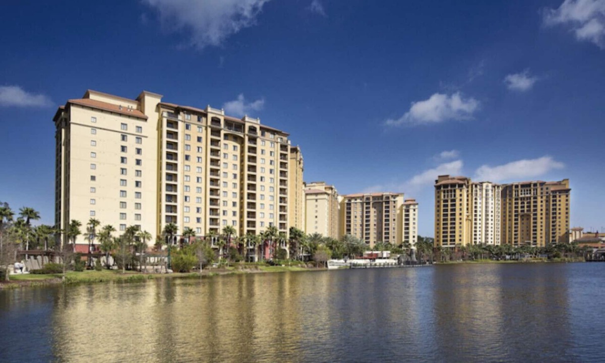 Lake Buena Vista Resort | Wyndham Bonnet Creek - Inside Disney Gates, 5 Pools -25% Deposit