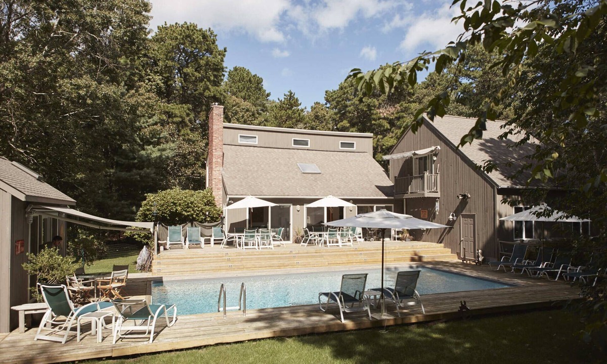 Northwest Harbor House | Year Round or Summer Rental for large open house minutes from East Hampton